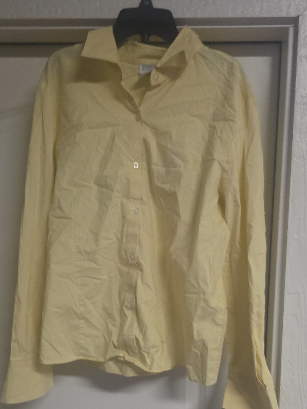 Men's Yellow Long-Sleeve Button-Up Dress Shirt